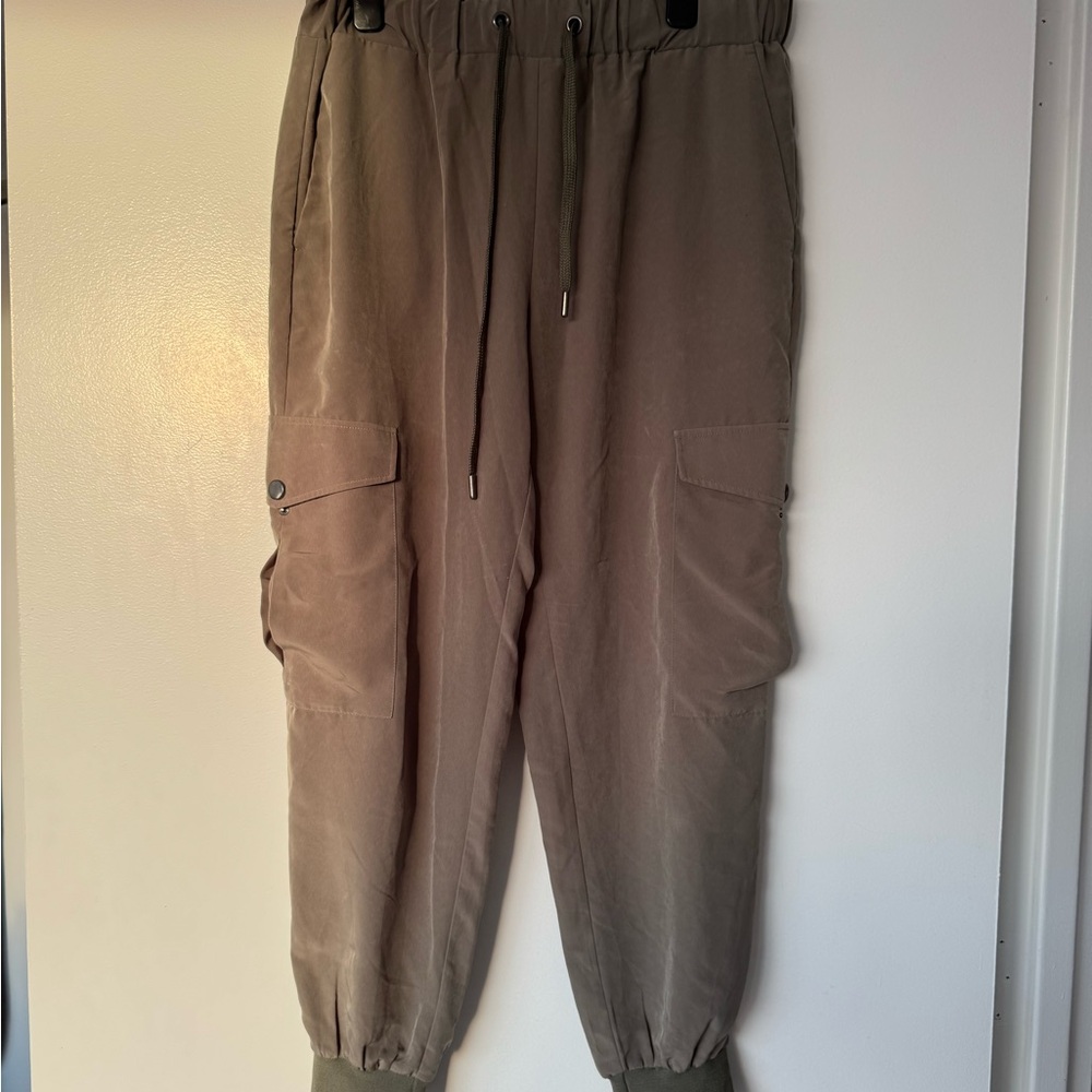 Zara Casual khaki Cargo Joggers
